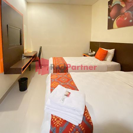 Hotel Alpha Makassar Redpartner Exterior foto